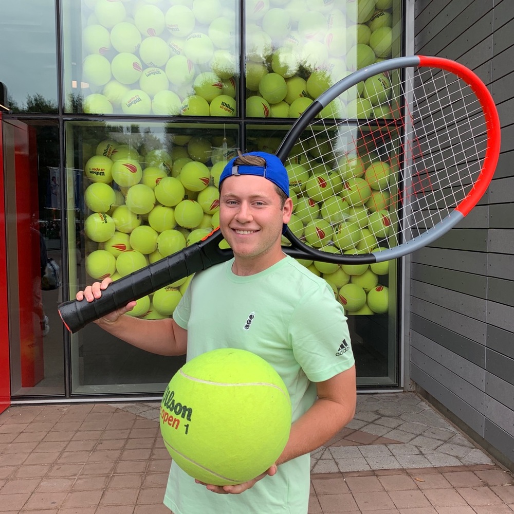 Meet your Posher, Ethan